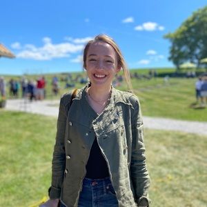 Meet your Posher, Hannah